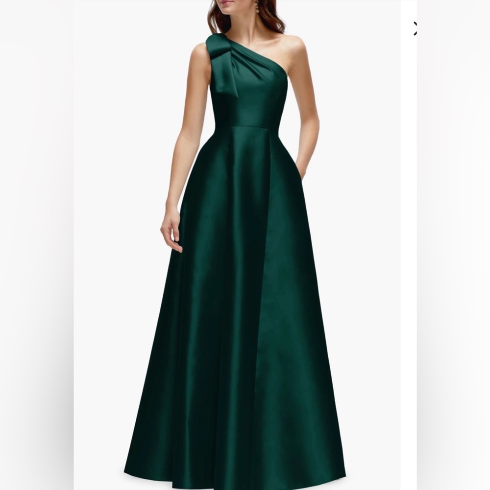 NEW Alfred Sung D875 One Shoulder A Line Gown with Bow, 22W
